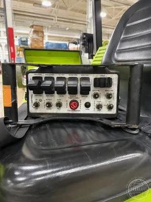 Used 2015 VERSALIFT 25/35 Misc Forklifts Illinois US | Forklift Exchange #1272916