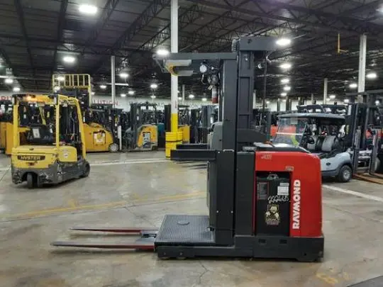 Used 2020 RAYMOND 550-OPC30TT Order Pickers | Russell Equipment #724694