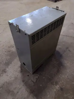 34KVA FEDERAL PACIFIC 460/230 MODEL 36B DRIVE ISOLATION ELECTRIC TRANSFORMER: STOCK 18571