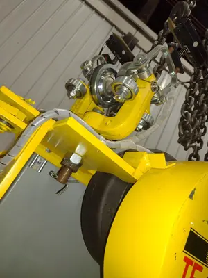 TC AMERICAN CRANE RUBBER WHEEL POWERED TRACTOR DRIVE TROLLEY & HOIST CARRIER, NEW IN CRATE: YOBRO #24827