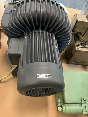 USED RIETSCHLE SKG-245-20.3