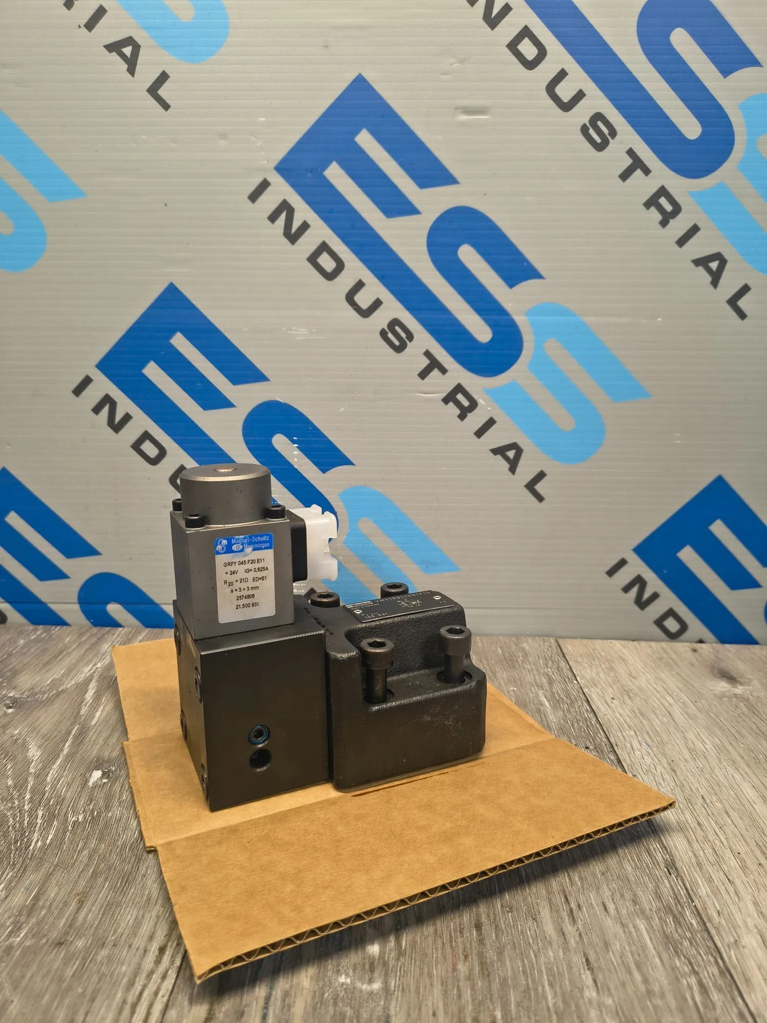 Used PARKER VMY100L10N1P10 Valves/Fittings South Carolina US | ESS Industrial Equipment Sales #1269791