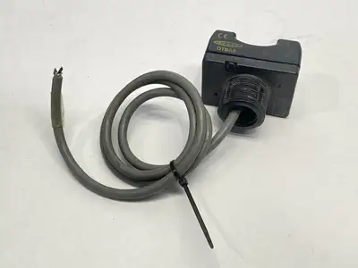 Used Banner Momentary Action Touch Button 27986 CUT CORD Relays & Switches Michigan US | Maverick Industrial Sales #1402136