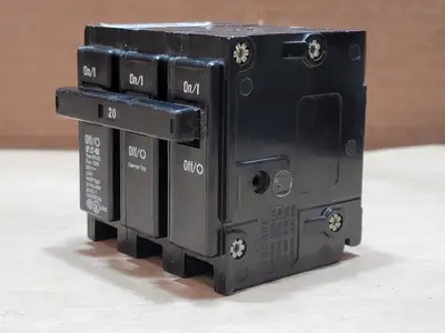 Used EATON BR320 Switchgears British Columbia CA | Lenmark #835459