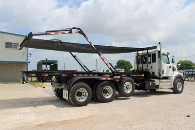 New | in-Stock 2027 WESTERN STAR 47X Hooklifts & Roll-Offs Texas US | Roll Off Truck World #1492010