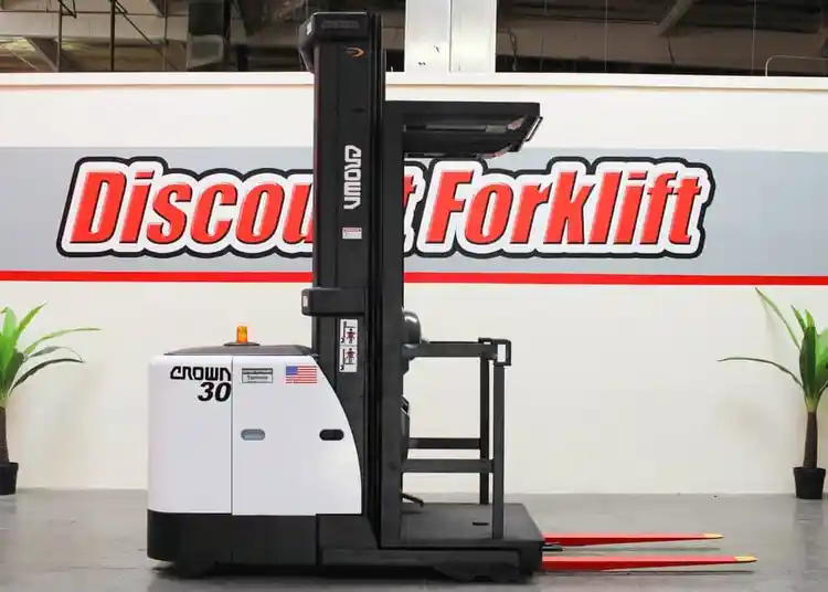 Used 2014 CROWN 3500 Order Pickers Colorado US | Discount Forklift #237109