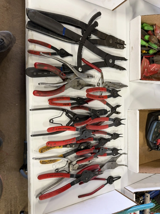 Used _UNKNOWN_ _UNKNOWN_ Pliers Michigan US | Miedema Asset Management Group #1371928