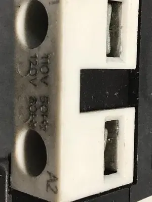 USED SIEMENS 3RT1035-1AK60