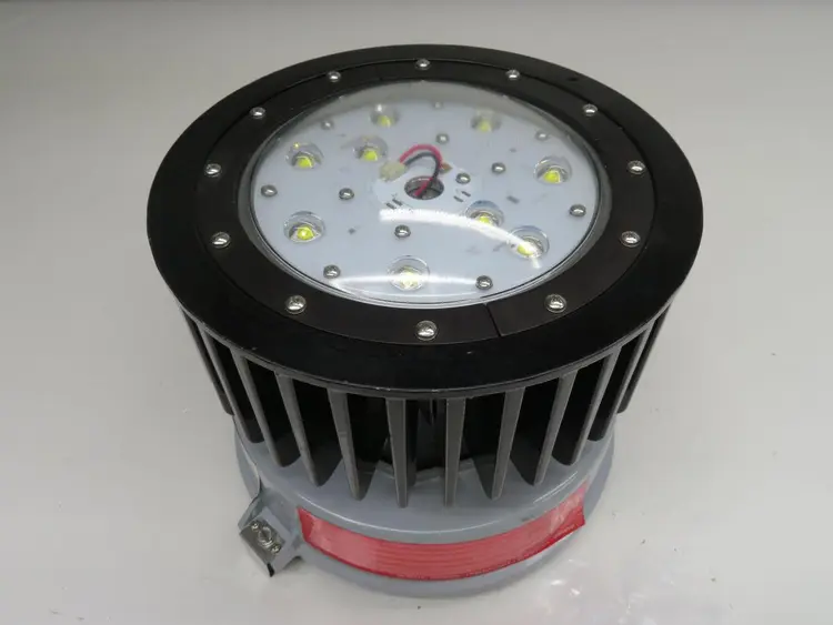 New | in-Stock CROUSE-HINDS VMV5L/UNV1 Light Source Equipment Texas US | Aucto #1308386