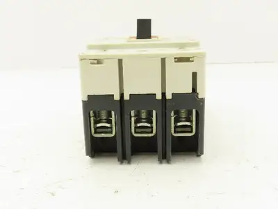 Allen Bradley 140U-H3C3-C30 Circuit Breaker 30A 3 Pole 600V Panel Mount