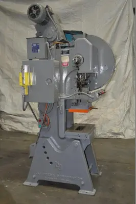 USED L & J 27