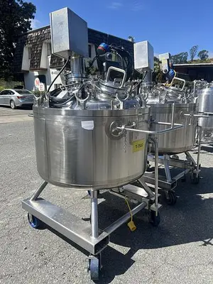 Tank, 65 Gallon (250 Liters), Stainless Steel, Jacketed, 45 PSI Internal, Lightnin Agitated #5991204