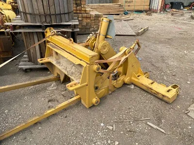 Caterpillar 140H Ripper