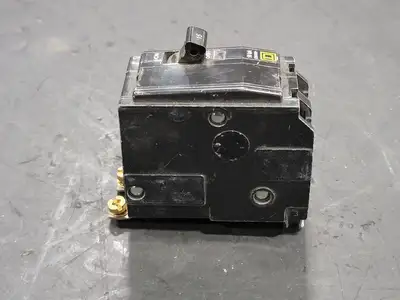 USED SQUARE D QOB215