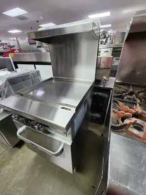 New | in-Stock Atosa New Atosa AGR-24G CookRite 24" Gas Flat Top Griddle Range w/ Oven & 3/4" Thick Plate Commercial Ranges Illinois US | Falcon Restaurant Supply #1376581