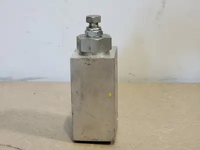 USED SUN HYDRAULICS CAB