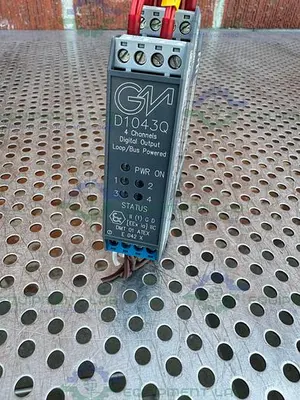 USED GM INTERNATIONAL D1043Q 4 CHANNELS DIGITAL OUTPUT LOOP / BUS POWERED