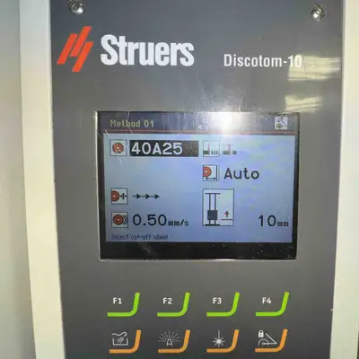 Struers Discotom-10 Automatic Saw