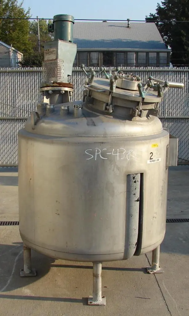 SPC4381  Reactor 200 gallon Mueller chemical reactor, 50 psi internal, 150 psi jacket, 1 hp agitator