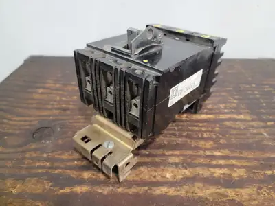USED SQUARE D FA315