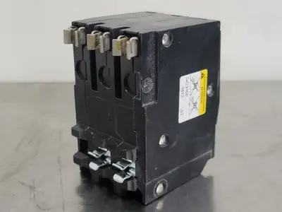 USED SQUARE D QO3100
