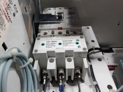 USED EATON SVX005A1-5A4N1