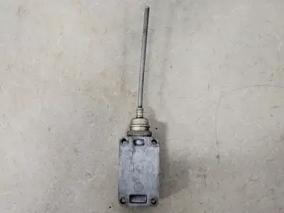 USED MICRO SWITCH 8LS125