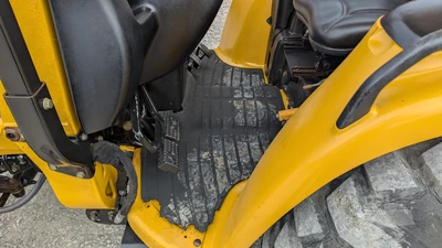 USED 2002 DEERE 110