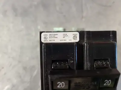 NEW CUTLER-HAMMER BAB2020H