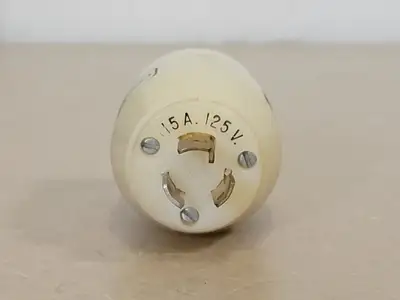 15A 125V Twist Lock Plug Adapter