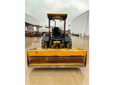 2015 JOHN DEERE 210L Utility Tractors | Steam Well LLC (4)