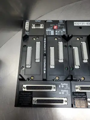 Used Foxboro RH926HT 8-Slot Process Control Baseplate PLC Chassis South Carolina US | Palmetto Automation #1505303