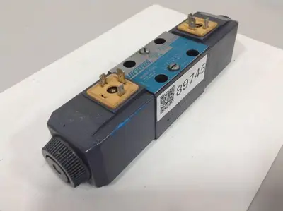 USED VICKERS DG4V-3-6C-M-U-HL7-60