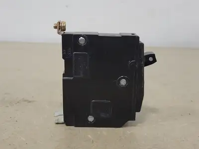 USED SQUARE D QOB115