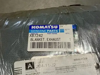 NEW KOMATSU XB7242