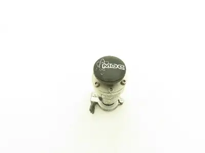 MDC KAV-100 Manual Pneumatic Angle Valve Vacuum Isolation 1" Connection