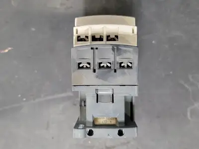 USED SCHNEIDER ELECTRIC LC1D12G7