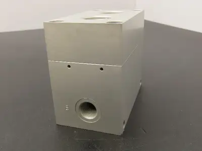 Festo 4690 U102 LC-5/4-1/4 Pneumatic Valve Body Block 116psi