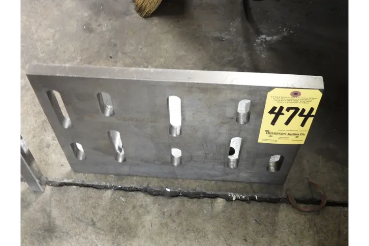 Used _UNKNOWN_ _UNKNOWN_ Angle Plates Ohio US | Thompson Auctioneers #1516167