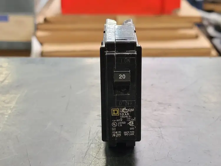 Used SQUARE D HOM120 Switchgears British Columbia CA | Lenmark #241673