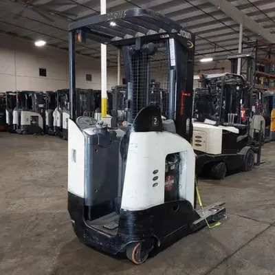 USED 2018 CROWN RR5725-45