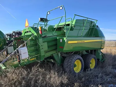USED 2017 JOHN DEERE L340