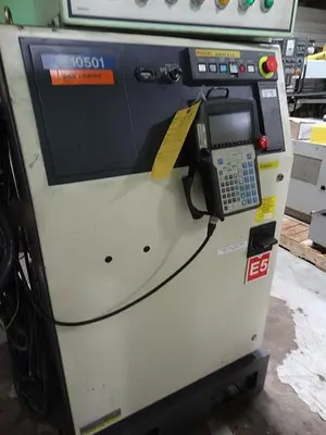 Used 2001 FANUC R2000I/165F Robots Michigan US | Harbor Machinery Inc. #1283271