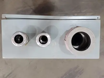 Electrical Enclosure w/ TECK300-20 Armoured Cable Gland