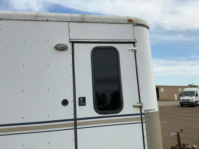 USED 2004 SUNDOWNER SUNLITE 727 TANDEM AXLE
