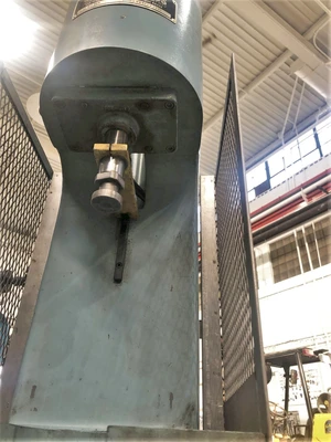 USED 1991 AIR-HYDRAULICS AIR-HYDRAULICS C-300 PRESS