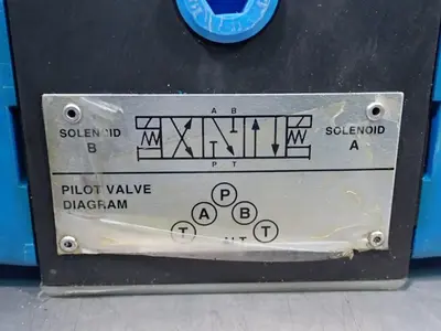 USED VICKERS PA5DG4S4LW 013C B 60