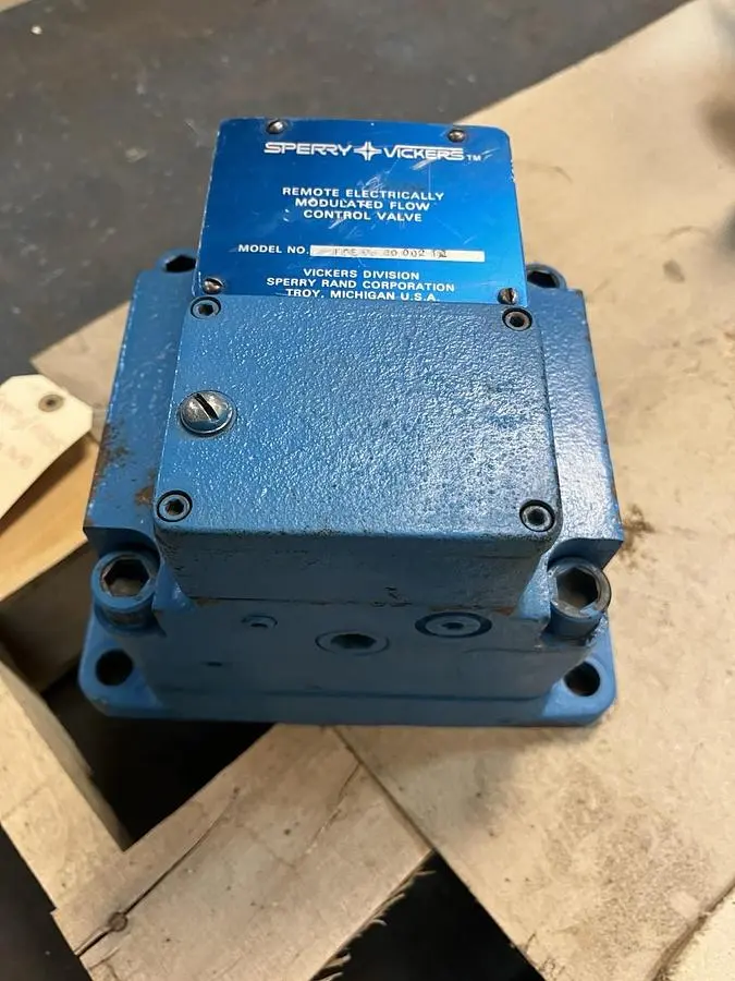 USED VICKERS FGE-06-30-002-12