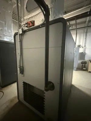 2010 ATLAS COPCO ZT55 Rotary Screw & Sliding Vane Air Compressors | ListingHippo (4)