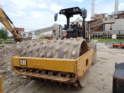 Used 2015 Caterpillar CS56B Single Drum Rollers Kansas US | Zadoon Equipment #1480895